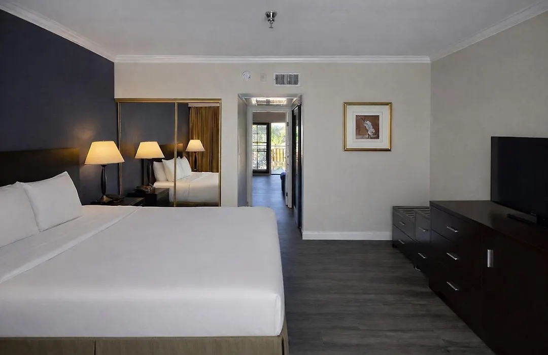 The Buena Park Grand Hotel & Suites-1